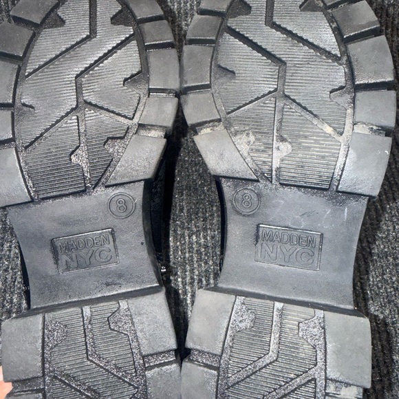 Madden NYC Black Ankle Boots with Gold Accents size 8 - Picture 6 of 6